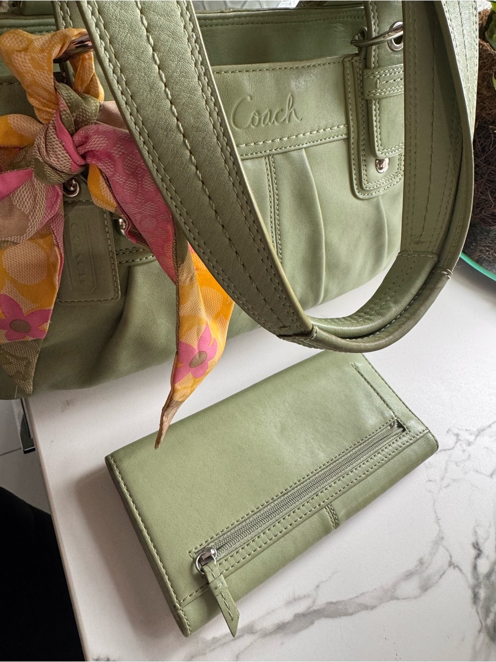 Coach Mint Green Leather Tote + Matching Wallet Set - Picture 3 of 8
